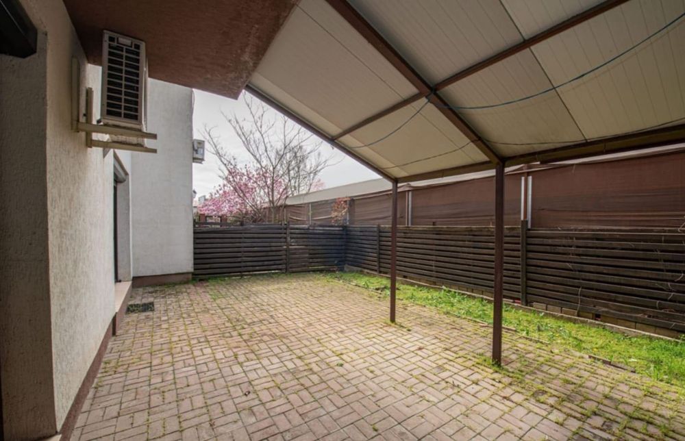 Inchiriez apartament 3 camere Prelungirea Ghencea cu gradina proprie