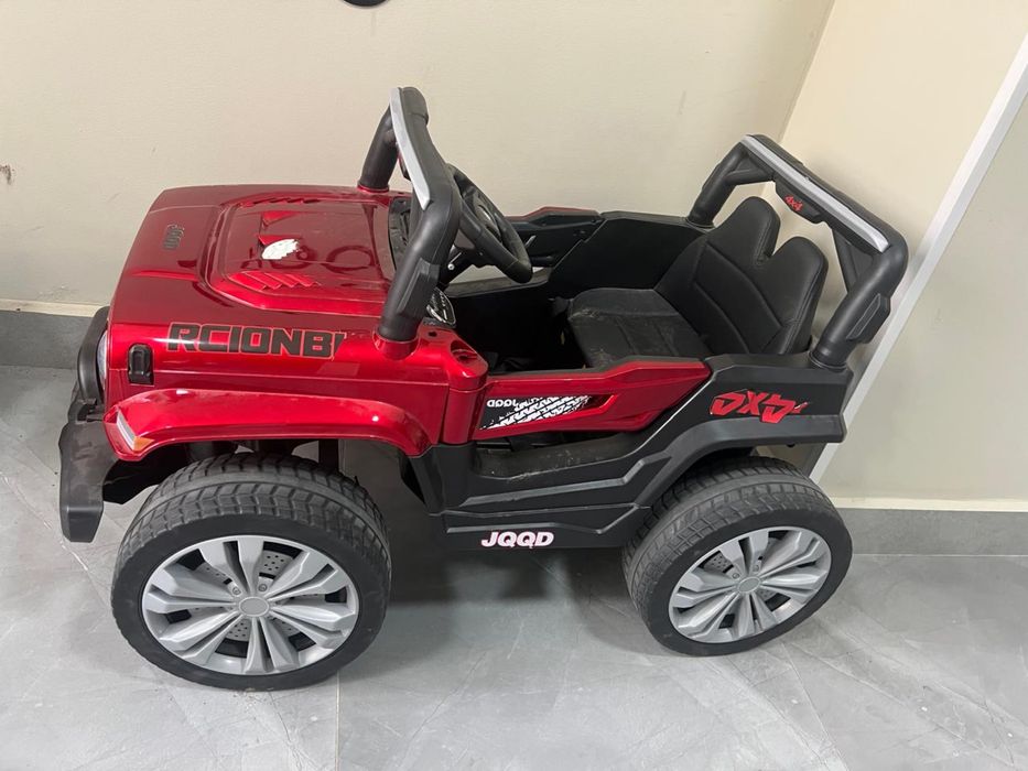 Продается детская машина