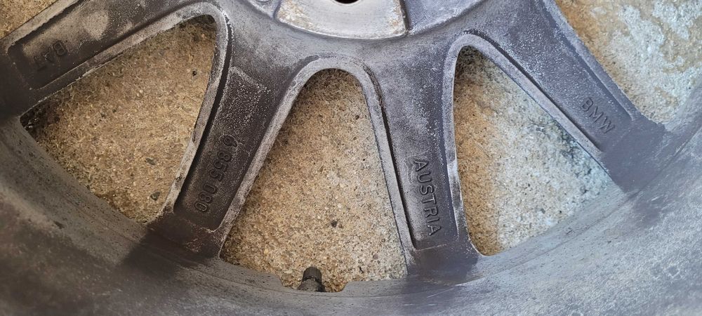 Зимни гуми Continental 205/60 R16 96 с джантиH