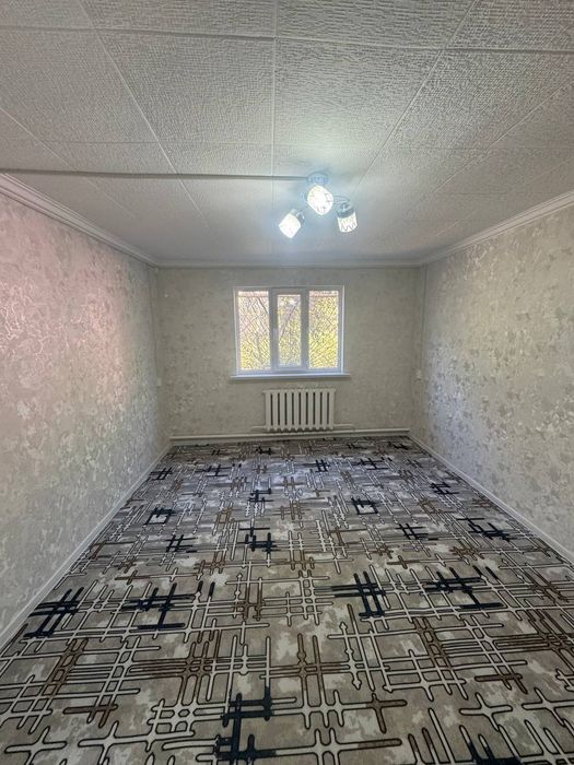 Продаётся 1 комнатная квартира в Янгихаётском районе Спутник 1
