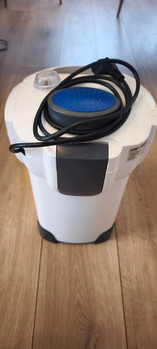 Аквариум 100L + външен филтър SunSun + Anubias + Tylomelania