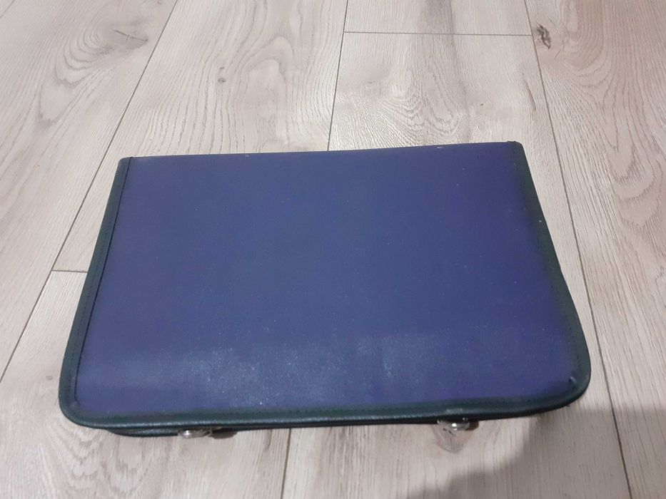 vand trusa medicala auto de colectie, vintage