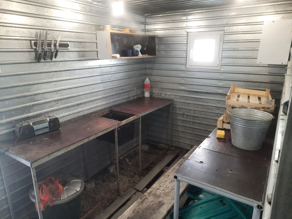 Продам перевозное помещение утеплённое.