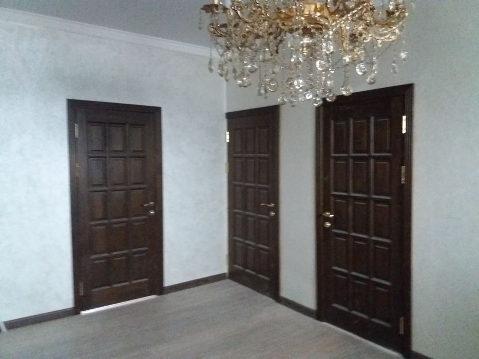 Установка дверей,есік орнату