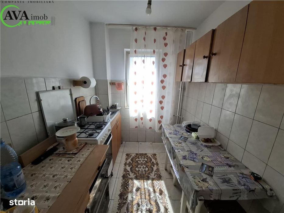Apartament 3 semidecomandate | Etaj 3, zona Milcov