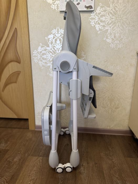 Столик для кормления