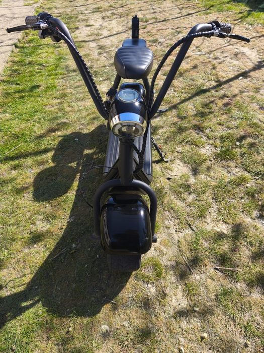 Scuter electric 800W 48V, viteza limitata 25km/h(40km/h) fara permis