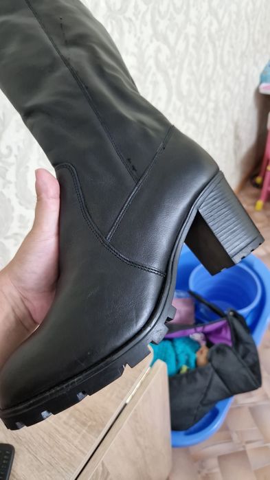 Продам женский сапоги