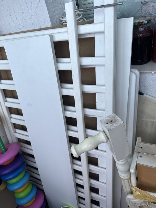 Детская кровать и бесик