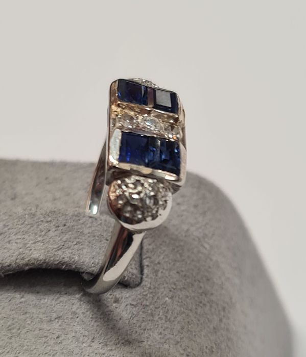 Inel din aur alb 14, cu safire si diamante naturale, IAU850
