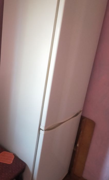 Атлант тоңазытқышы сатылады