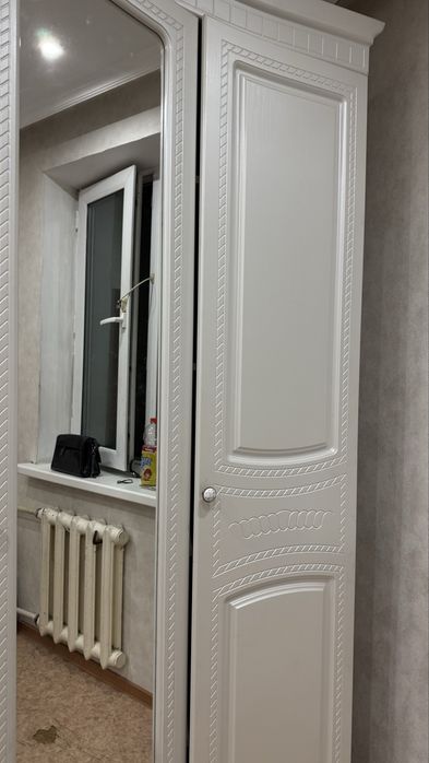 Шкаф-шифоньер в спальню