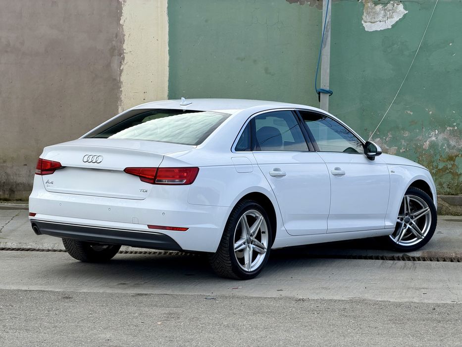 Audi A4 2017 S-line 2.0 tdi 150 cp/Bord digital/Navi mare/Clima 3 zone