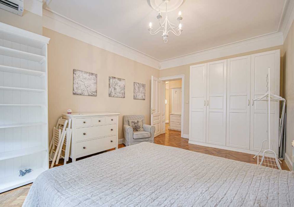 Дава се под наем Двустаен апартамент в Пловдив, Център - 80 кв.м за 448.8 € - Снимка #4