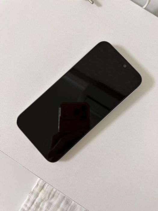 Продам Iphone 15 pro max 256