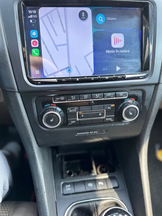 VW Golf 6//2.0 Diesel// Parcheaza singura // navi carplay