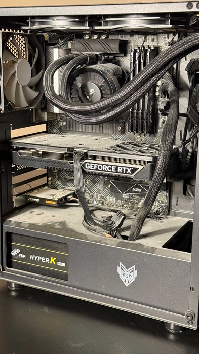 Настолен компютър intel i9-12900K, RTX 4070, 32GB RAM, 10TB SSD+HDD