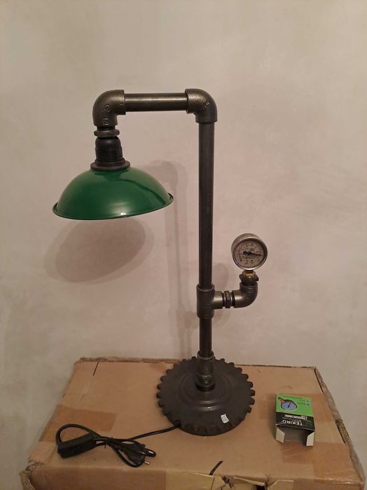 Дизайнерски лампи