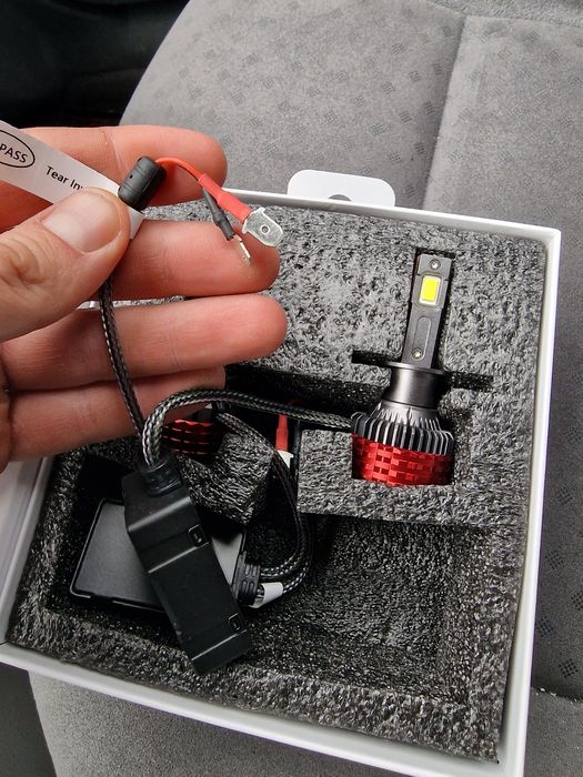 Лед крушки  H1 комплект