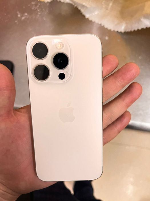 Iphone 15 pro продам