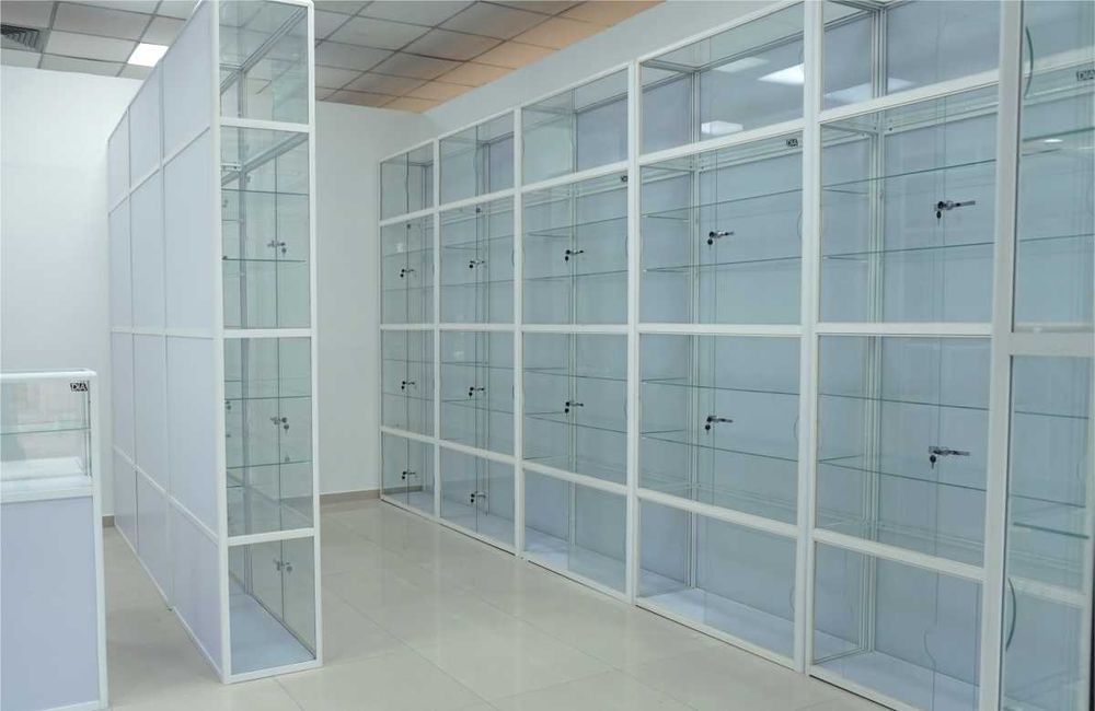 Витрины большой выбор размеров, конфигураций, цветов