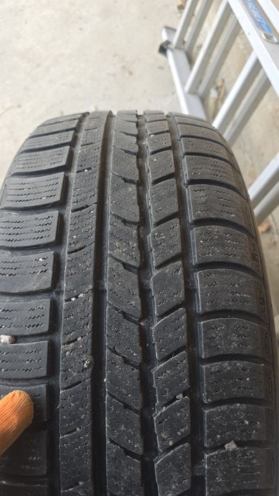 Продам шины 235х50х18