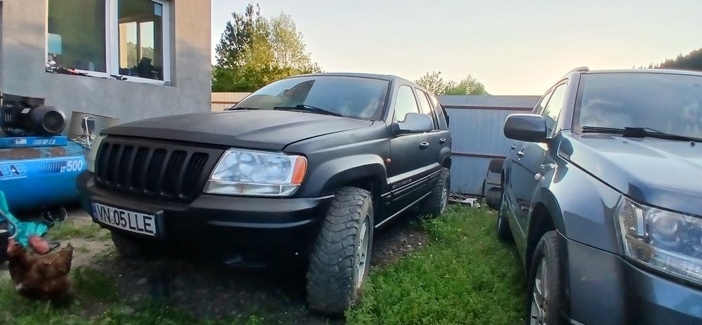 Vând  Grand Cherokee
