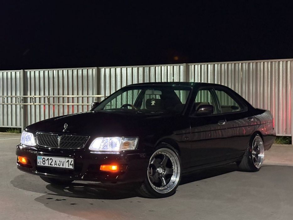 Nissan Laurel 2.0 акп