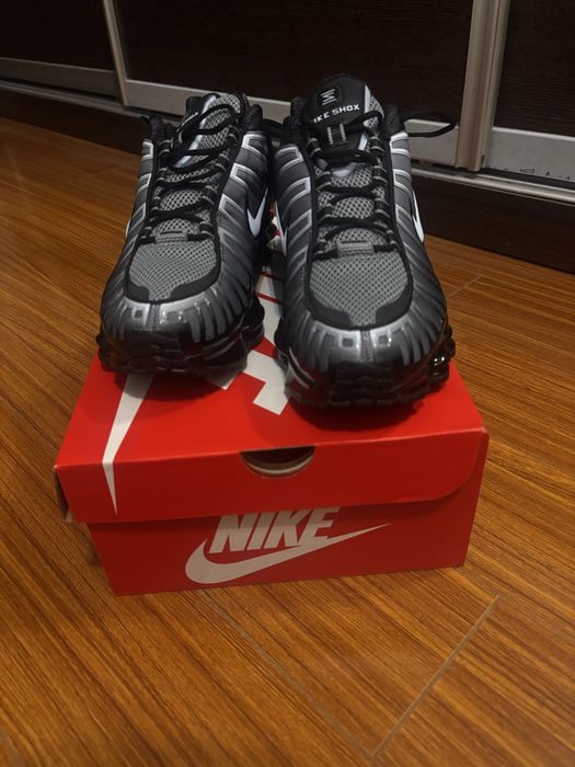 Nike shox, marimea 43 pentru barbati