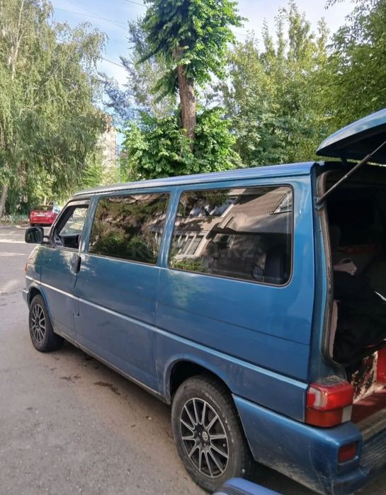 Продам машину Volkswagen multiven