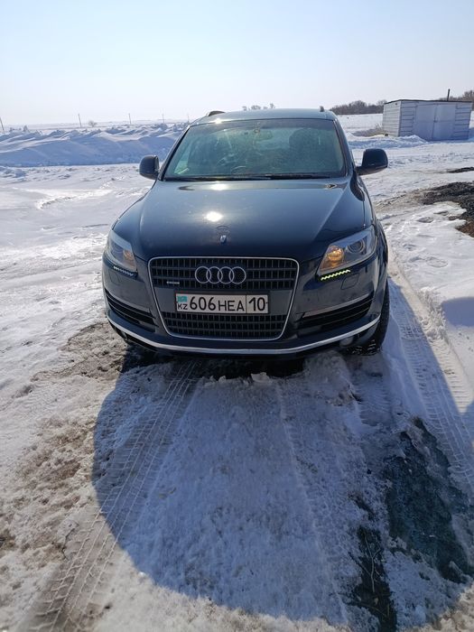 Кроссовер Ауди Ку 7