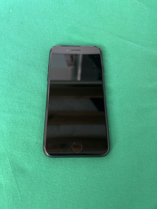 Vand iphone 7 astept msj