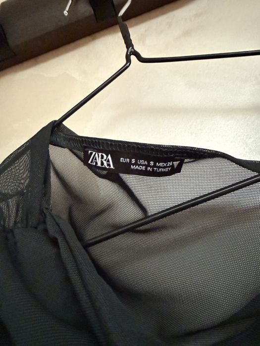 Zara бодита, топове