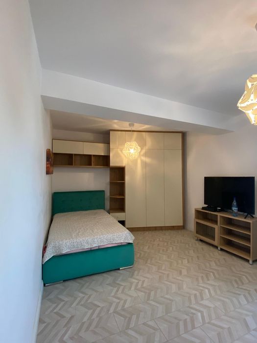 Vand mobila dormitor mdf grosime 5 cm