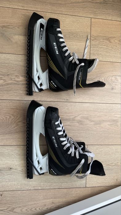Продам Коньки хоккейные CCM Tacks 1052