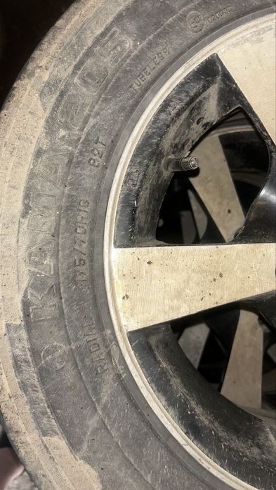 Продам комплект колес R13