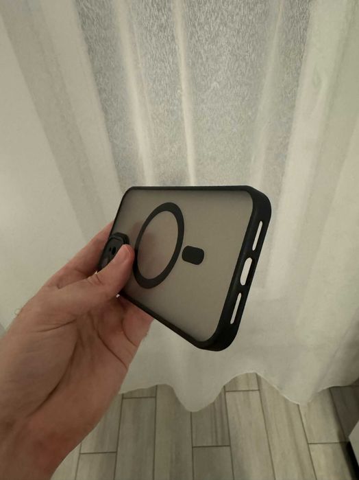 Husă iPhone 11 / Negru / compatibilă MagSafe