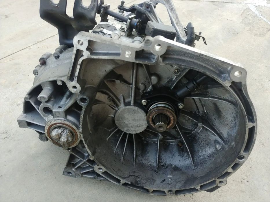 cutie viteze manuala  1.6 tdci ford c-max focus 2    3m5r-7f096-yf  6m5r7002yc