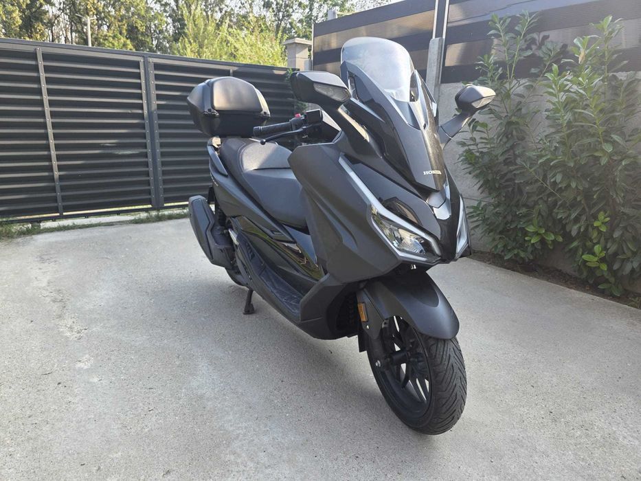 De vanzare Honda Forza 350 din 2023