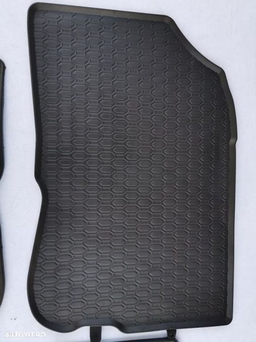 Covorase cauciuc Peugeot 208, 2008 ( 2012 -- )