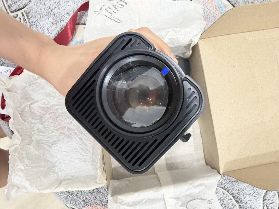 Proektr, damashniy kinoteatr uchun