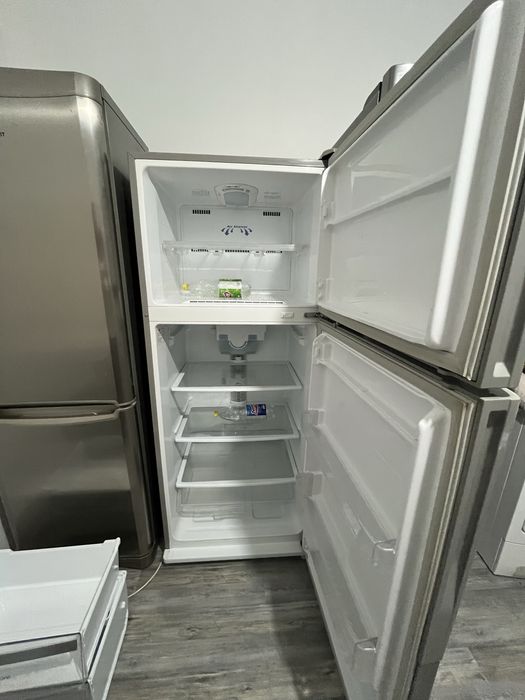 Продается холодильники