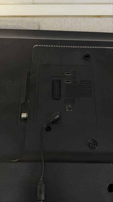 Продам телевизор НЕ smart