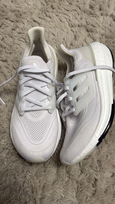 Adidasi adidas ultraboost nr 42.5