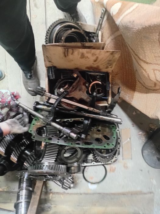 Запчасти от кпп. Рено магнум