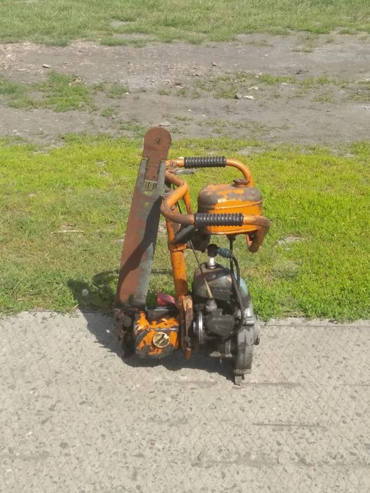 Продам бензапилу дружба.