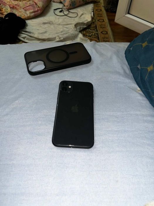 Продам IPhone 11