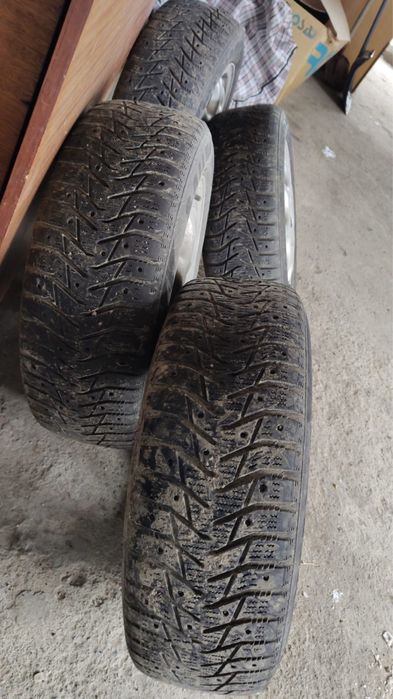Продам шины 185/60R 15