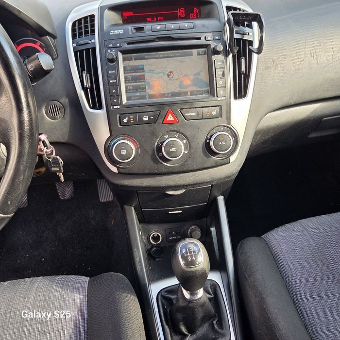 Vând KiA Ceed benzina