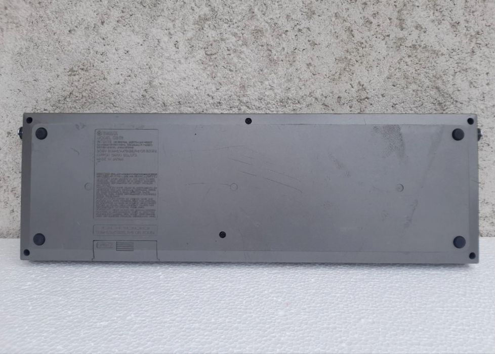 Yamaha CS01 synth